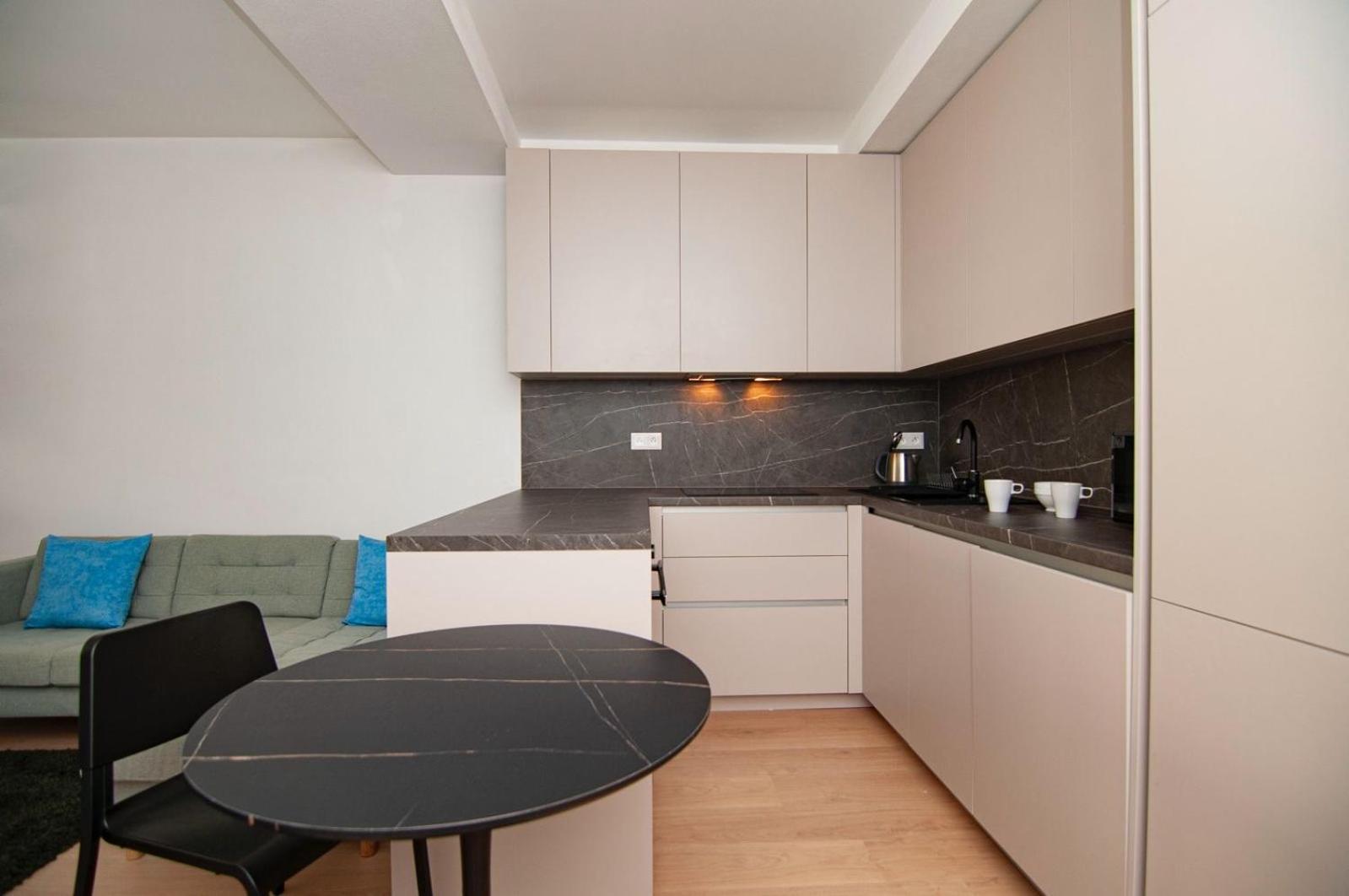 Beautiful Apartment In The City Center Bratislava Eksteriør billede
